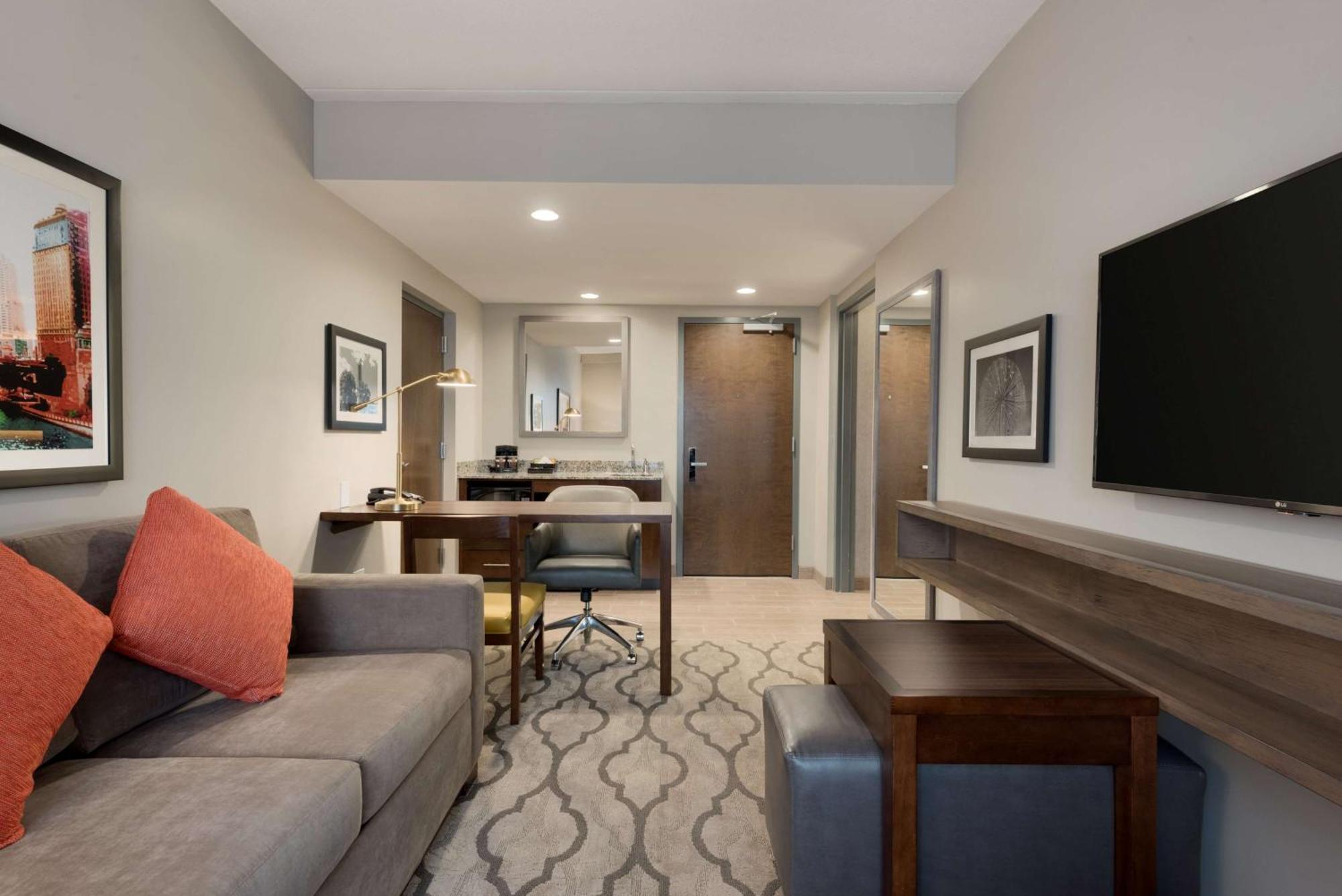 Embassy Suites By Hilton Chicago Naperville Eksteriør bilde